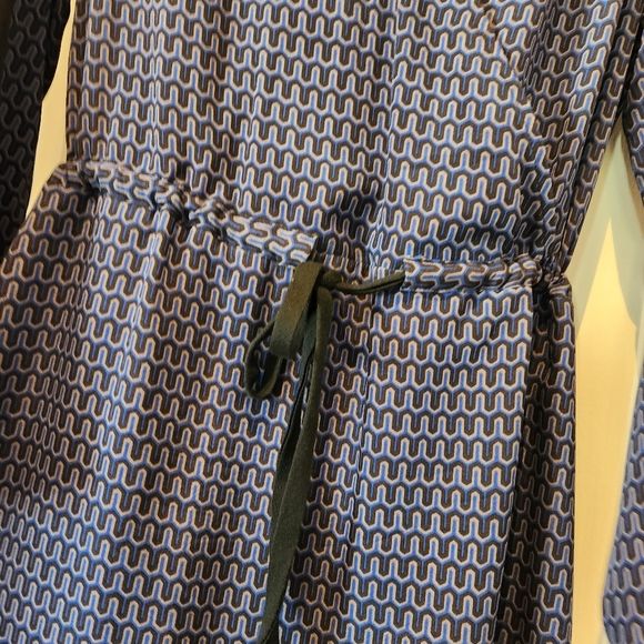 SEA New York SILK Cross Over Neck Tie Drawstring Waist LS Blue Black Dress EUC 6 - Picture 9 of 16